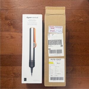 Dyson Airstrait in copper/nickel